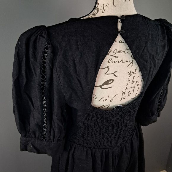 Express Linen Blend Puff Sleeve Black Romper Eyelet Size Medium - Picture 4 of 8